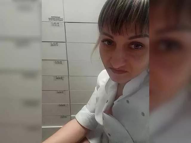 Girls free live sex cams: Check out the satisfaction of typing and cam2cam with our sensual livestreamers, who will teach you all about temptation and desires with their smoking hot physiques.
