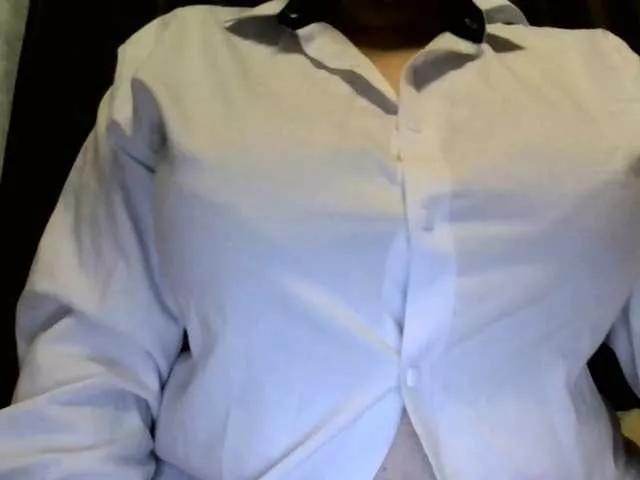 littleg from BongaCams is Freechat