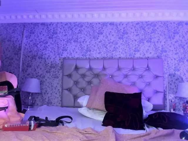 LunaDuquee from BongaCams is Freechat