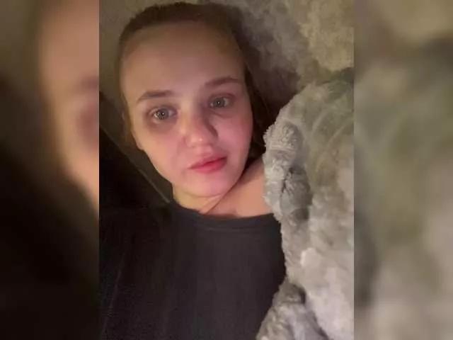 Girls free live sex cams: Check out the satisfaction of typing and cam2cam with our sensual livestreamers, who will teach you all about temptation and desires with their smoking hot physiques.