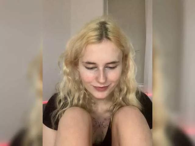 MilaElin from BongaCams is Freechat