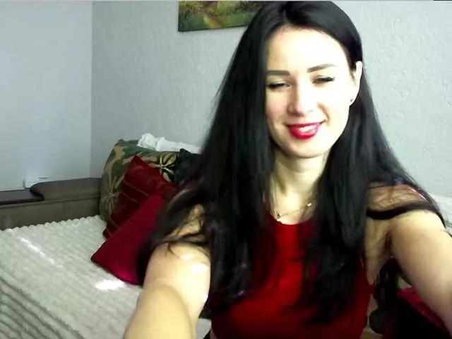 MilfLunna from BongaCams is Freechat