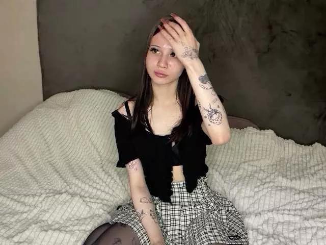 Girls free live sex cams: Check out the satisfaction of typing and cam2cam with our sensual livestreamers, who will teach you all about temptation and desires with their smoking hot physiques.