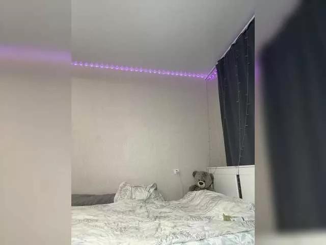 Girls free live sex cams: Check out the satisfaction of typing and cam2cam with our sensual livestreamers, who will teach you all about temptation and desires with their smoking hot physiques.