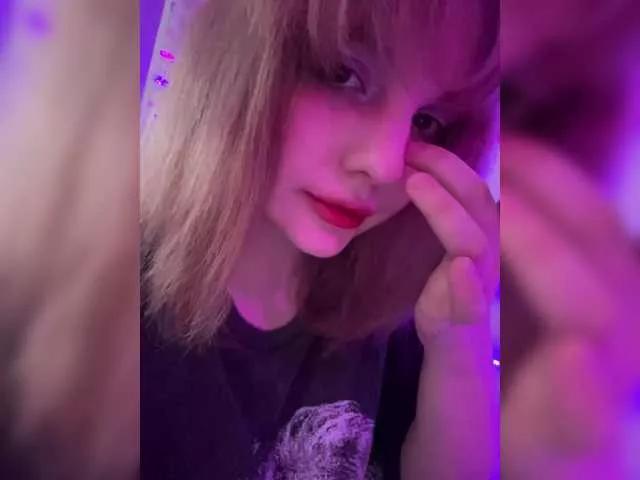 Girls free live sex cams: Check out the satisfaction of typing and cam2cam with our sensual livestreamers, who will teach you all about temptation and desires with their smoking hot physiques.