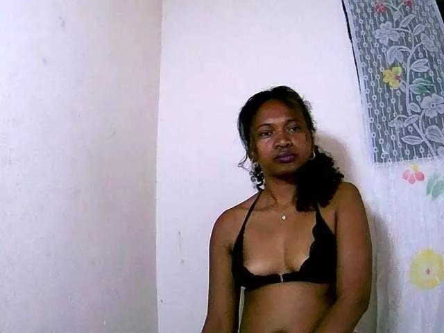 NadiaLoverwy from BongaCams is Freechat