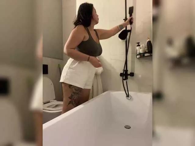 Girls free live sex cams: Check out the satisfaction of typing and cam2cam with our sensual livestreamers, who will teach you all about temptation and desires with their smoking hot physiques.
