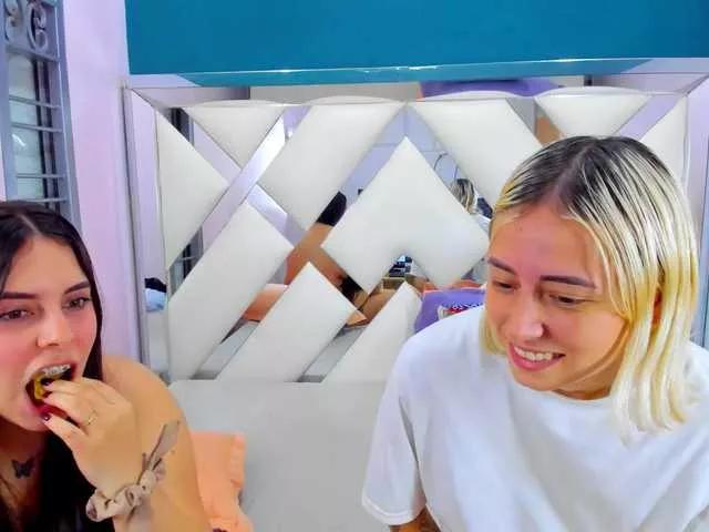 Photos of NathyAndEmily from BongaCams is Freechat