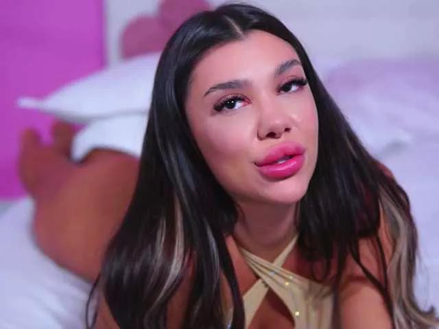 Girls free live sex cams: Check out the satisfaction of typing and cam2cam with our sensual livestreamers, who will teach you all about temptation and desires with their smoking hot physiques.