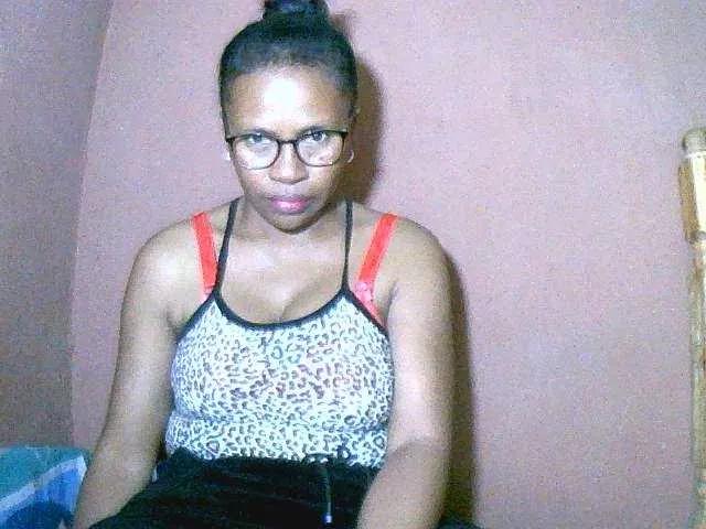 Nirinah2710 from BongaCams is Freechat