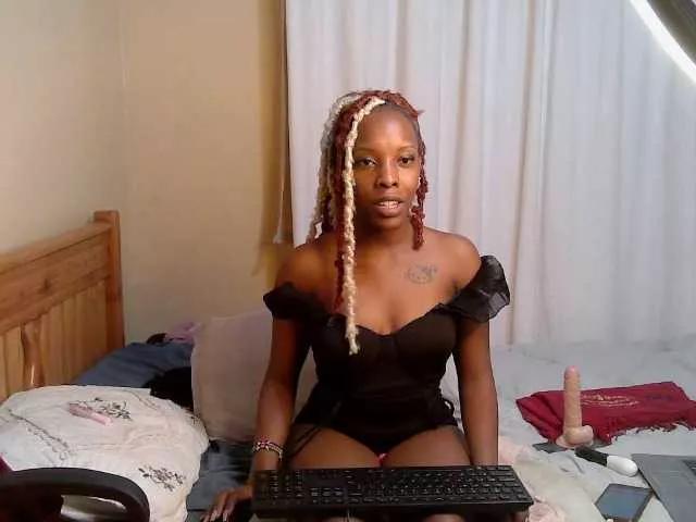 Petite-Eriee from BongaCams is Freechat