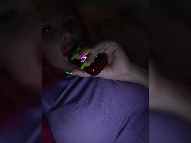 Girls free live sex cams: Check out the satisfaction of typing and cam2cam with our sensual livestreamers, who will teach you all about temptation and desires with their smoking hot physiques.