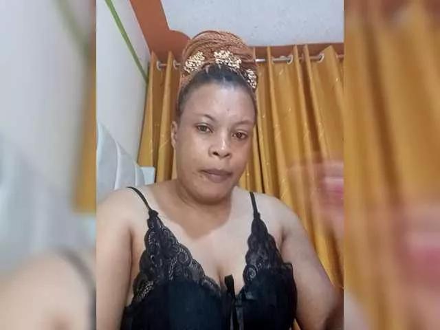 Queen-Biancah from BongaCams is Freechat