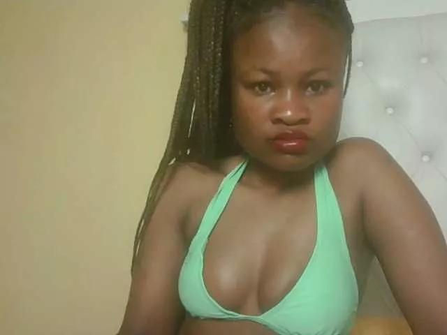 queenivy from BongaCams is Freechat