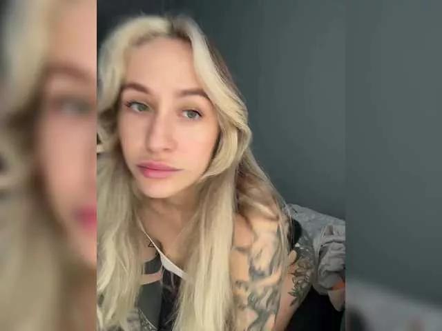 QueenKing from BongaCams is Freechat