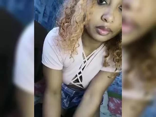 sarahjone from BongaCams is Freechat