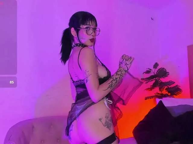 sasha-yaklove999 from BongaCams is Freechat