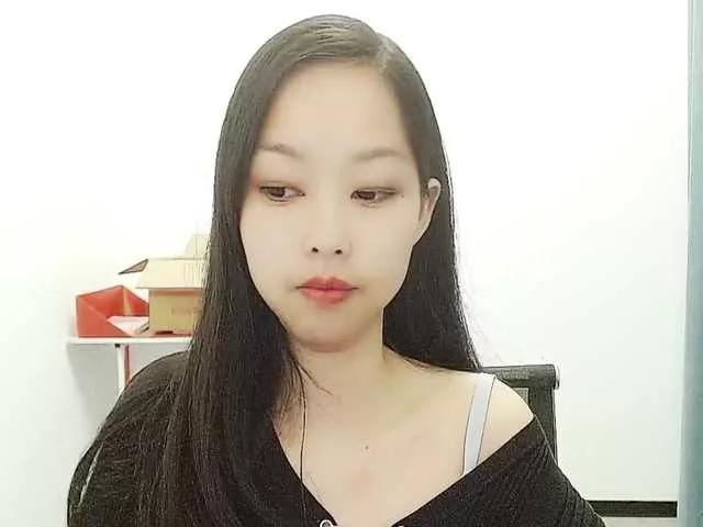 Selinababy99 from BongaCams is Freechat