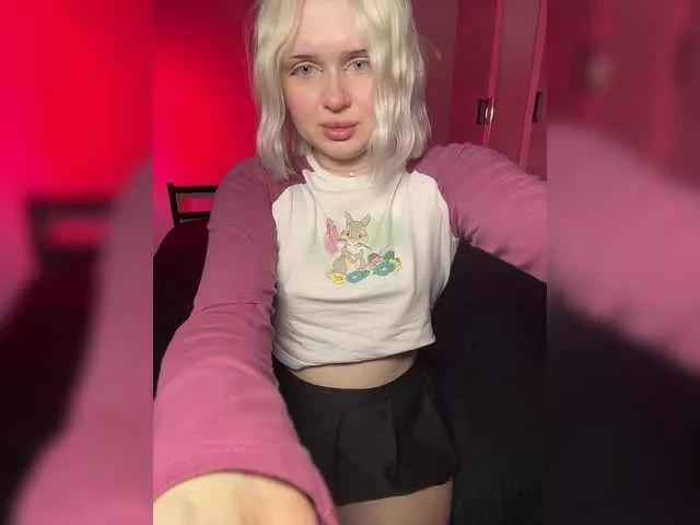 Girls free live sex cams: Check out the satisfaction of typing and cam2cam with our sensual livestreamers, who will teach you all about temptation and desires with their smoking hot physiques.