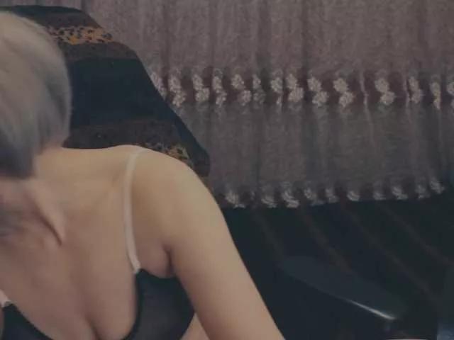 SexLove12001 webcams show profile image 