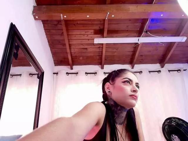 sexy-danna from BongaCams is Freechat