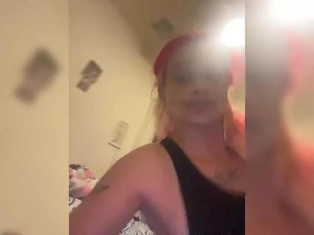 sexyred14343 from BongaCams is Freechat