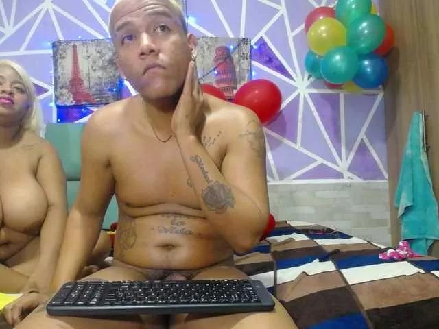Girls free live sex cams: Check out the satisfaction of typing and cam2cam with our sensual livestreamers, who will teach you all about temptation and desires with their smoking hot physiques.
