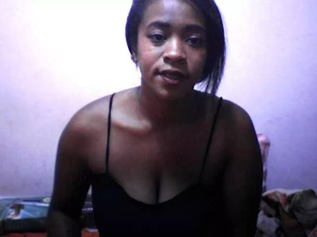 silviaLaBombe from BongaCams is Freechat