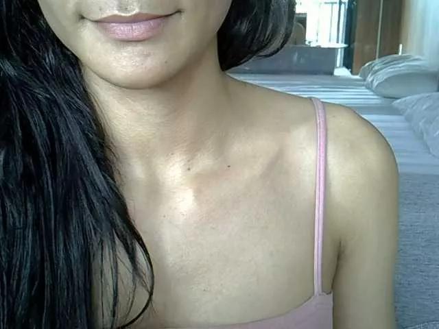 SkinnyKitty from BongaCams is Freechat