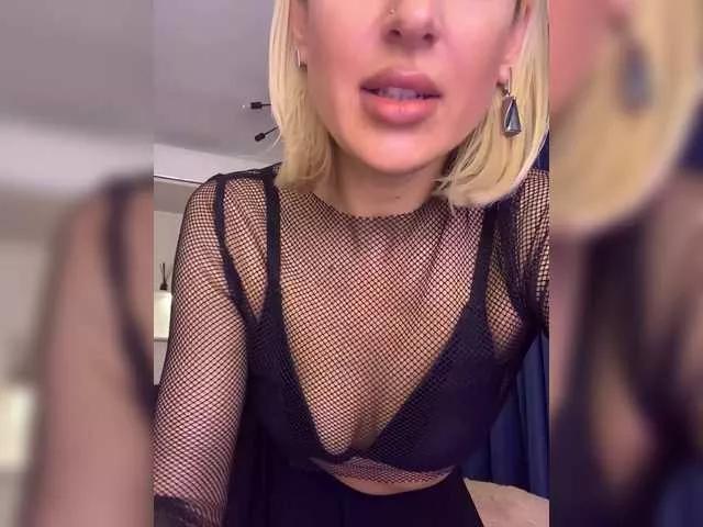 Girls free live sex cams: Check out the satisfaction of typing and cam2cam with our sensual livestreamers, who will teach you all about temptation and desires with their smoking hot physiques.