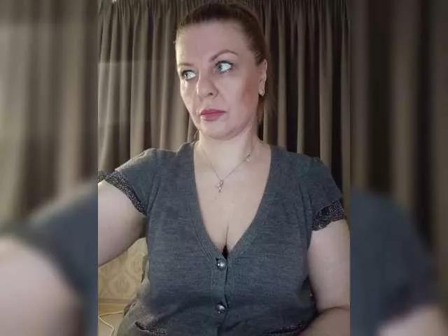 Girls free live sex cams: Check out the satisfaction of typing and cam2cam with our sensual livestreamers, who will teach you all about temptation and desires with their smoking hot physiques.