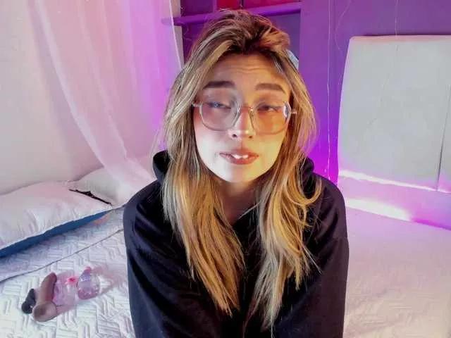 Vale-honny from BongaCams is Freechat