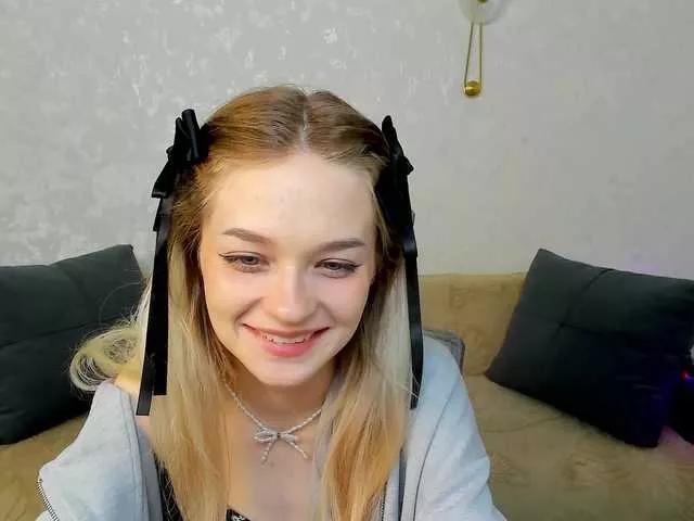 Girls free live sex cams: Check out the satisfaction of typing and cam2cam with our sensual livestreamers, who will teach you all about temptation and desires with their smoking hot physiques.