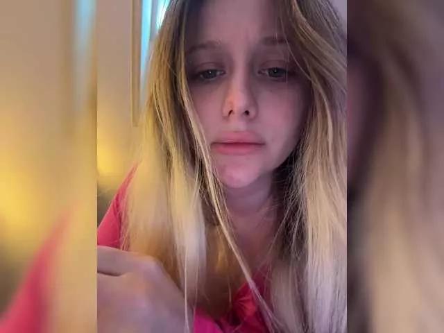 Girls free live sex cams: Check out the satisfaction of typing and cam2cam with our sensual livestreamers, who will teach you all about temptation and desires with their smoking hot physiques.