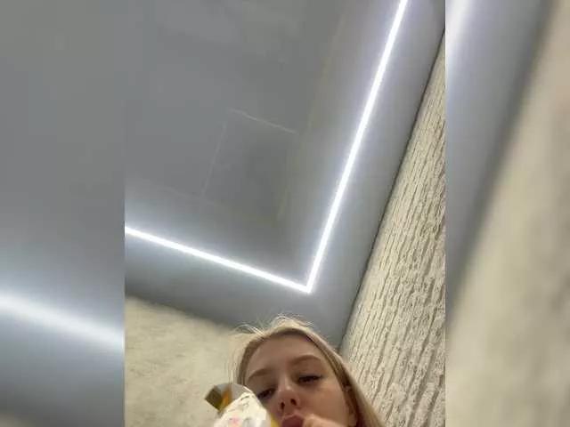 Girls free live sex cams: Check out the satisfaction of typing and cam2cam with our sensual livestreamers, who will teach you all about temptation and desires with their smoking hot physiques.