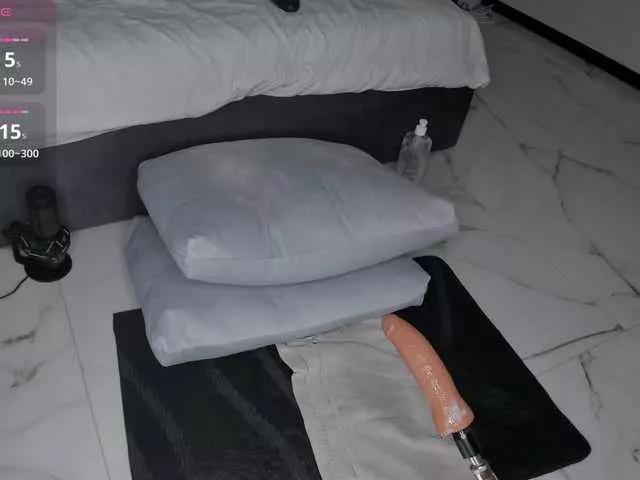 Girls free live sex cams: Check out the satisfaction of typing and cam2cam with our sensual livestreamers, who will teach you all about temptation and desires with their smoking hot physiques.