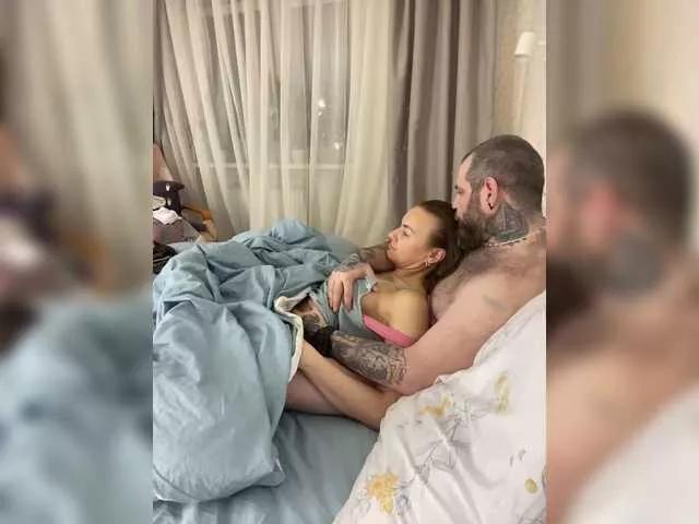 Girls free live sex cams: Check out the satisfaction of typing and cam2cam with our sensual livestreamers, who will teach you all about temptation and desires with their smoking hot physiques.