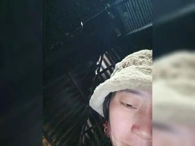Zhan9 webcams show profile image 