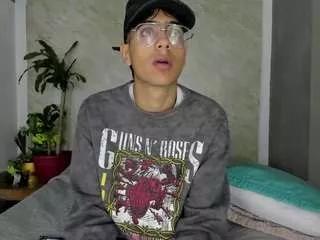 Photos of abbychad09 from CamSoda is Freechat