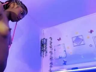 akarirosetti from CamSoda is Freechat