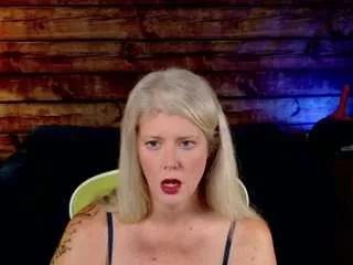 alicescuriosity from CamSoda is Freechat