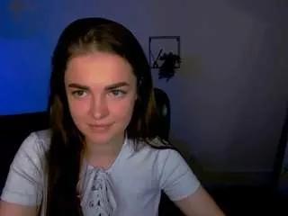 allison-black from CamSoda is Freechat