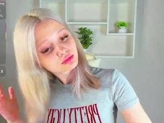 amanda-whi1e from CamSoda is Freechat
