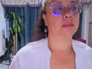angela-rubio from CamSoda is Freechat