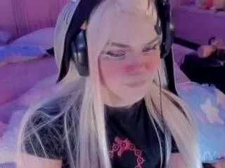 angelica-gin from CamSoda is Freechat