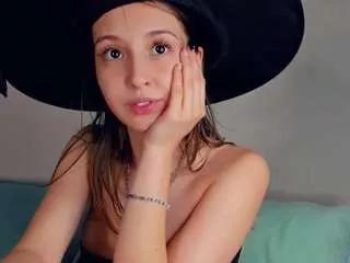 arianafenech from CamSoda is Freechat