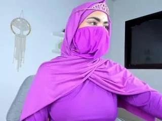 aura-cute from CamSoda is Freechat