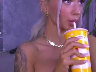 Girls free live sex cams: Check out the satisfaction of typing and cam2cam with our sensual livestreamers, who will teach you all about temptation and desires with their smoking hot physiques.