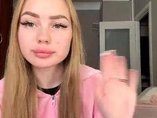 camilanguyen from CamSoda is Freechat