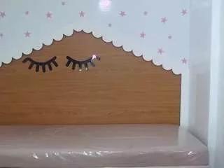 catalina25-t from CamSoda is Freechat